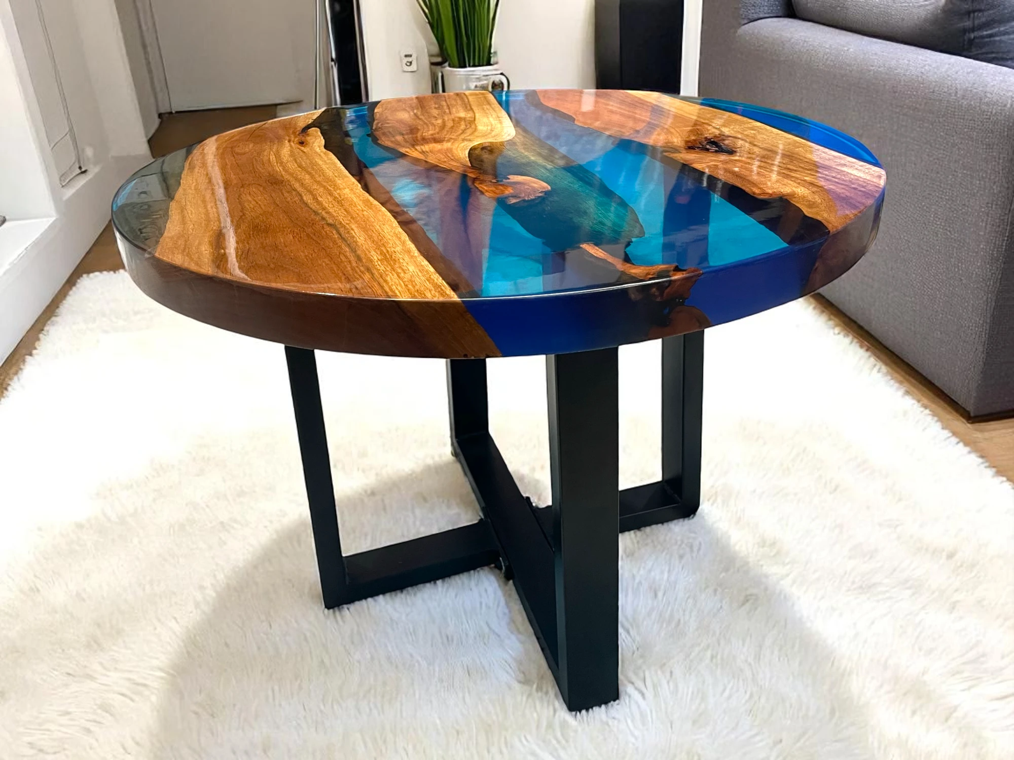 Oak Wood Epoxy Table Round - Mid Century Modern 